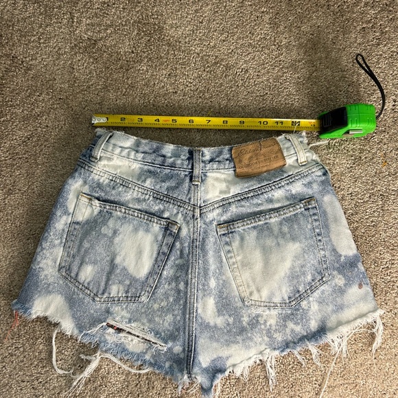 Vintage Eddie Bauer Acid Washed Jean Shorts - Picture 3 of 6